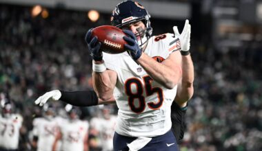 Chicago Bears urged to dump off different target than DJ Moore to Panthers Chicago Bears ChiCitySports