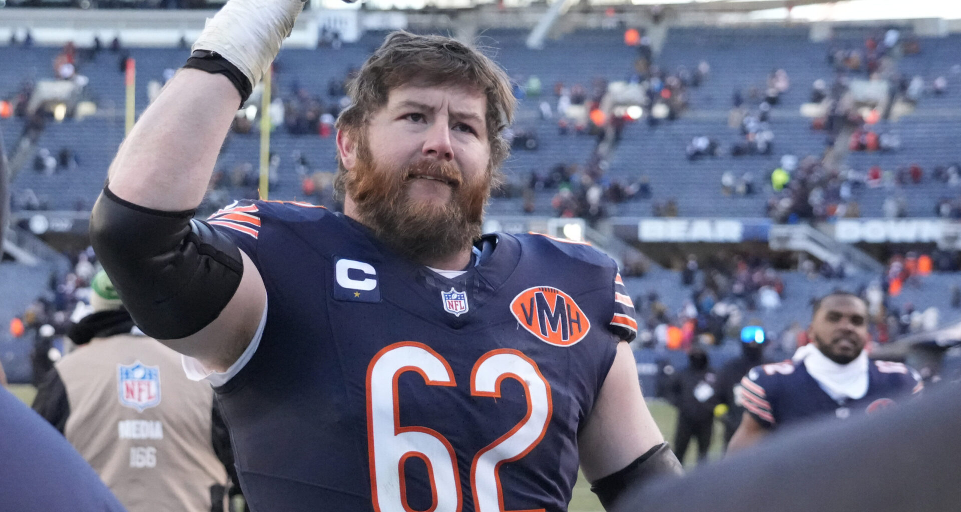 Bears' Joe Thuney Named Finalist for Inaugural Protector of the Year Award