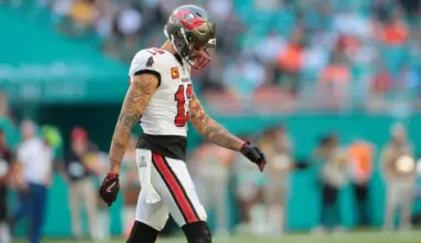 Buccaneers have huge Mike Evans decision looming image
