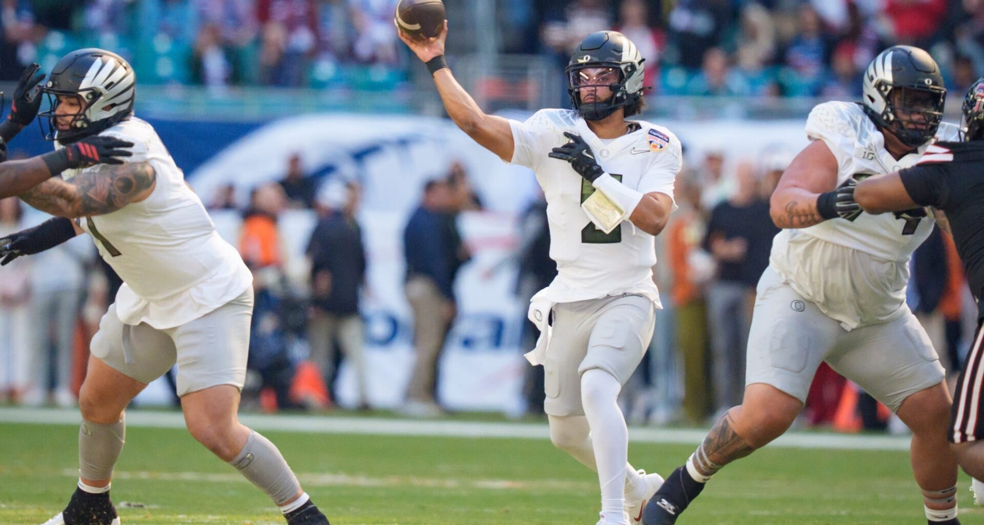 Dante Moore, quarterback, Oregon Ducks, 2026 NFL Draft prospect