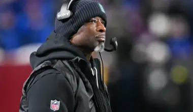 Jets predicted to trade for $212 million QB in lieu of Dante Moore image