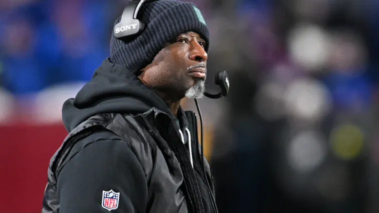 Jets predicted to trade for $212 million QB in lieu of Dante Moore image