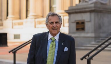 What do Mike Tyson and Jim Irsay have in common? This guy. 