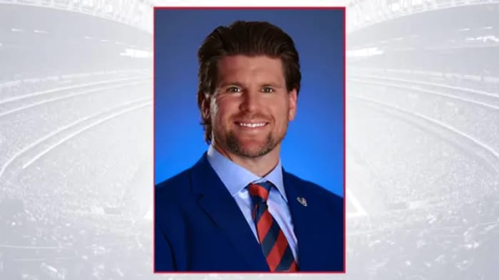 Texans executive James Liipfert interviews today for Falcons general manager job