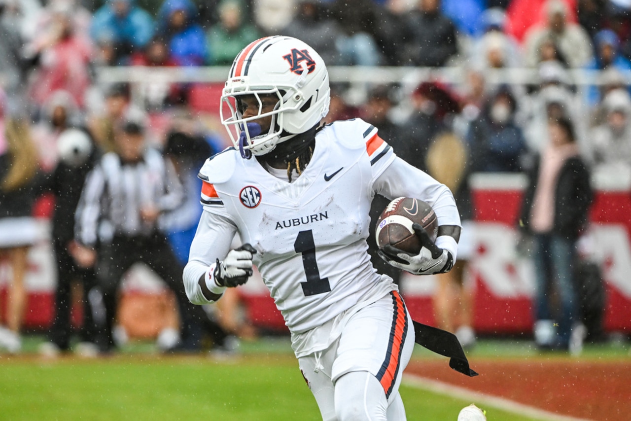 Auburn WR Eric Singleton Jr. declares for the NFL Draft
