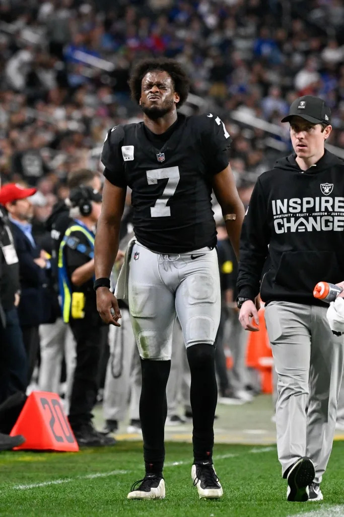 Geno Smith and the Raiders currently sit at 2-14. AP
