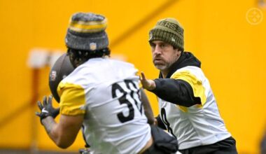 Aaron Rodgers Has Massive Grudge To Settle That May Give The Steelers An Advantage On Sunday Night (Steelers News)
