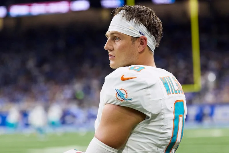 Dolphins Lions Football