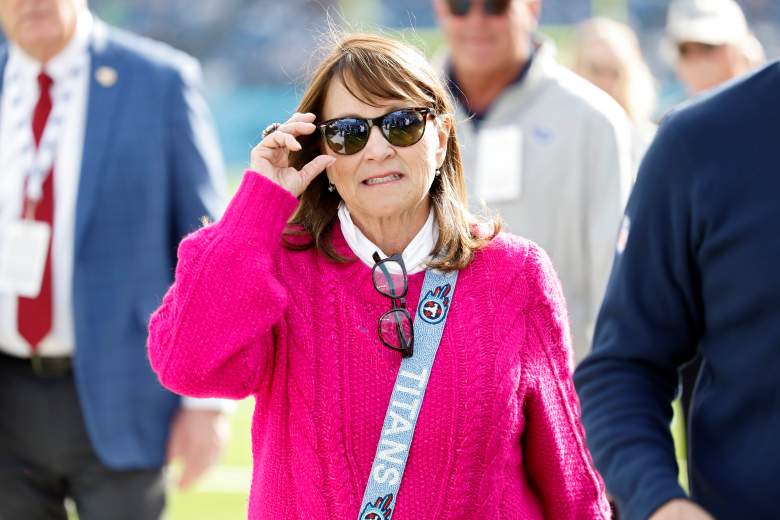 Titans' Head Coach Robert Saleh Praised Amy Adams Strunk