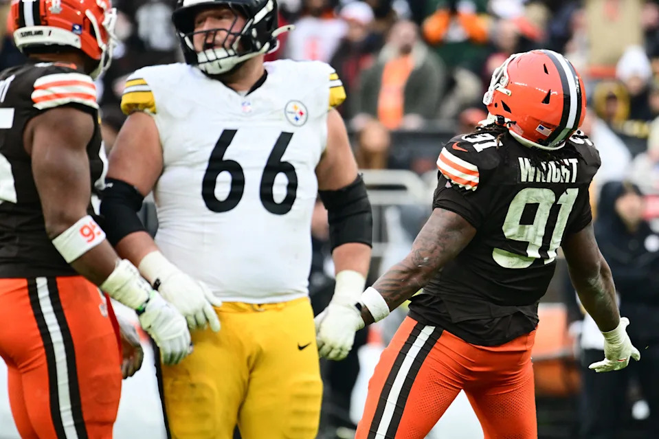 Dec 28, 2025; Cleveland, Ohio, USA; Cleveland Browns defensive end Alex Wright (91) reacts in the third quarter against the Pittsburgh Steelers at Huntington Bank Field. Mandatory Credit: Ken Blaze-Imagn Images
