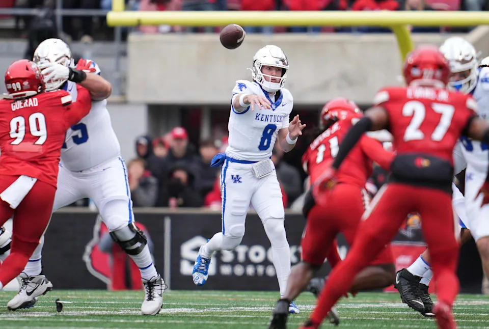 Kentucky Wildcats quarterback Cutter Boley (8) during the game against Louisville Saturday, November 29, 2025 in Louisville, Kentucky. The Cats fell to 5-7 with the 41-0 loss to the Cardinals; missing out on a bowl.