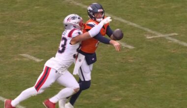 Jarrett Stidham outplays Drake Maye in quarterback battle