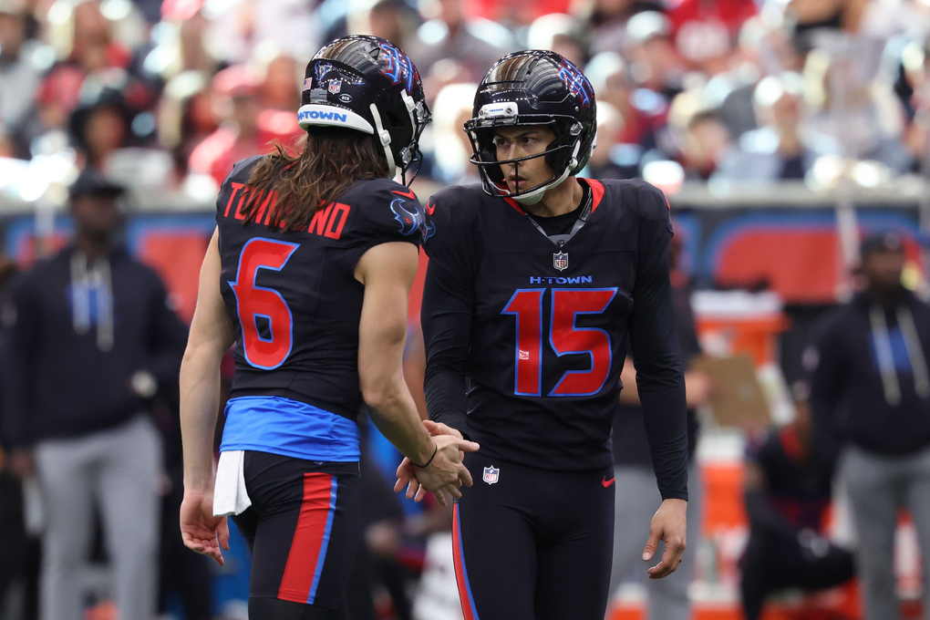 Fairbairn piles up the field goals - Texans settle for field goals at an unusual rate