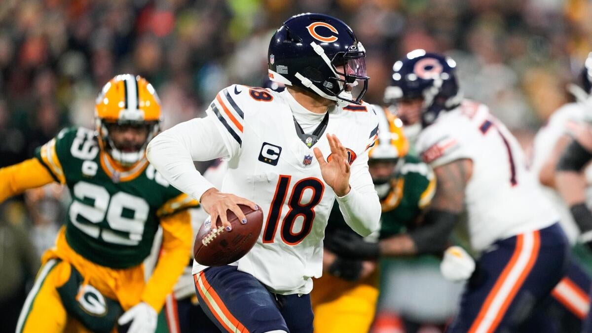 NFL playoff bracket, schedule, odds, picks for Wild Card Weekend: Bears win rubber match vs. Packers