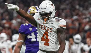 Sam-Greene-Jordan-Lovett-injury-updates-Mark-Stoops-confirms-season-ending-surgery-for-Kentucky-players