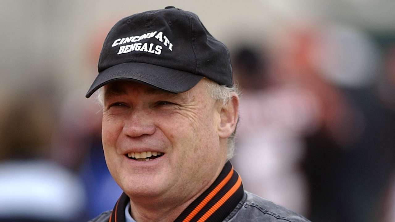 Bengals Mourn Weight Room Legend Kim Wood, NFL's First Full-Time Strength Coach  