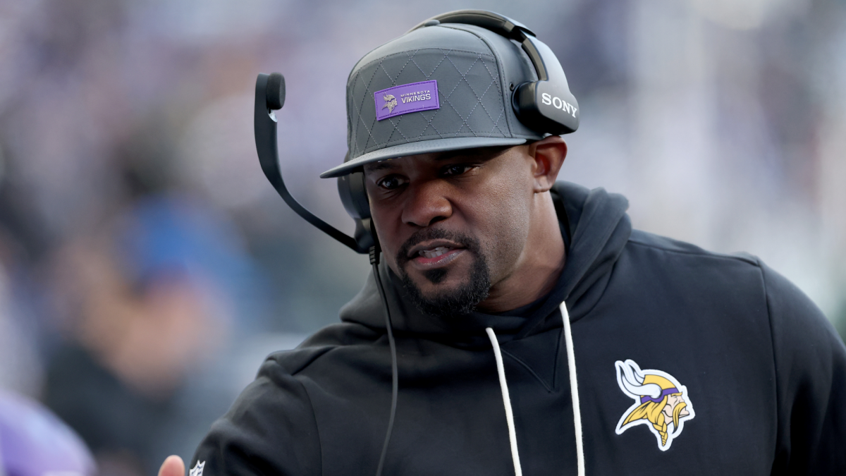 Ravens interviewing Brian Flores: Why the Vikings DC has only one request so far