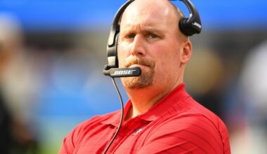 Dolphins hire new offensive line coach; Butch Barry leaves for Los Angeles