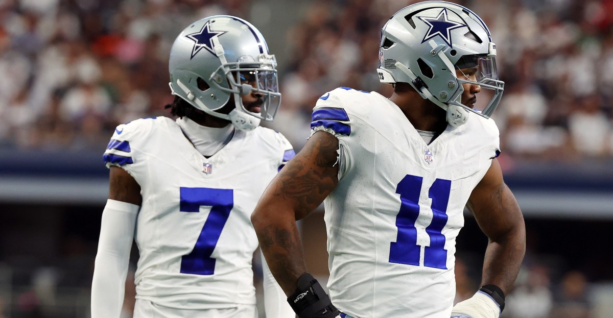 Dallas Cowboys have former players on 11 of 14 NFL playoff teams