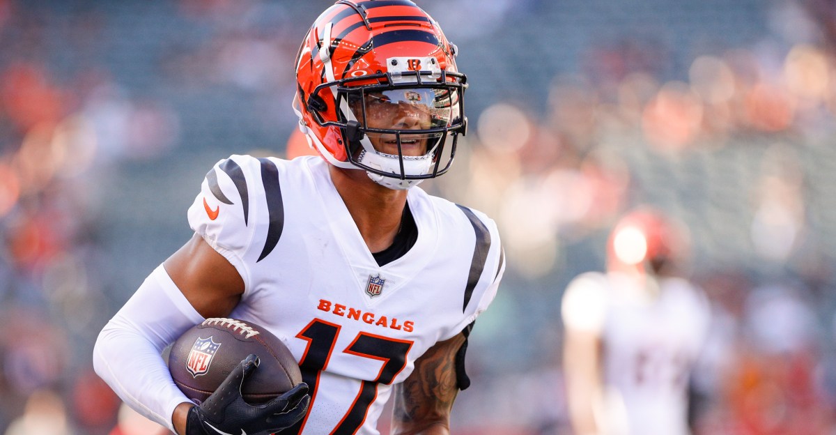 Patriots host pair of receivers for workouts heading into NFL playoffs