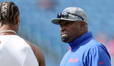 Buffalo Bills WR coach Adam Henry headed to Pittsburgh Steelers