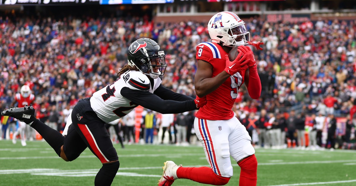 Patriots vs. Texans: Who has the edge in the NFL playoffs?