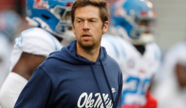 Eagles offensive coordinator search reportedly includes Charlie Weis Jr.