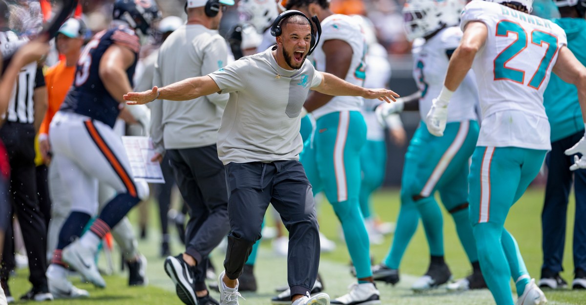 Jacksonville Jaguars to hire Miami Dolphins CBs coach Mathieu Araujo