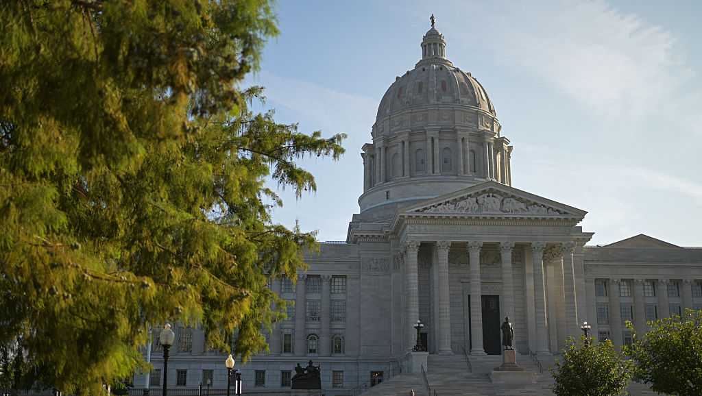 Missouri senator seeks to strip Chiefs of official team status