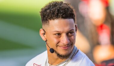 Chiefs News 1/3: Patrick Mahomes pays off friendly wager with teammate