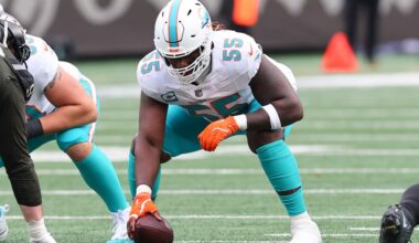 Dolphins center Aaron Brewer named finalist for NFL Protector of the Year Award