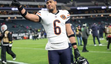 Chicago Bears designate 2 players to return from injured reserve