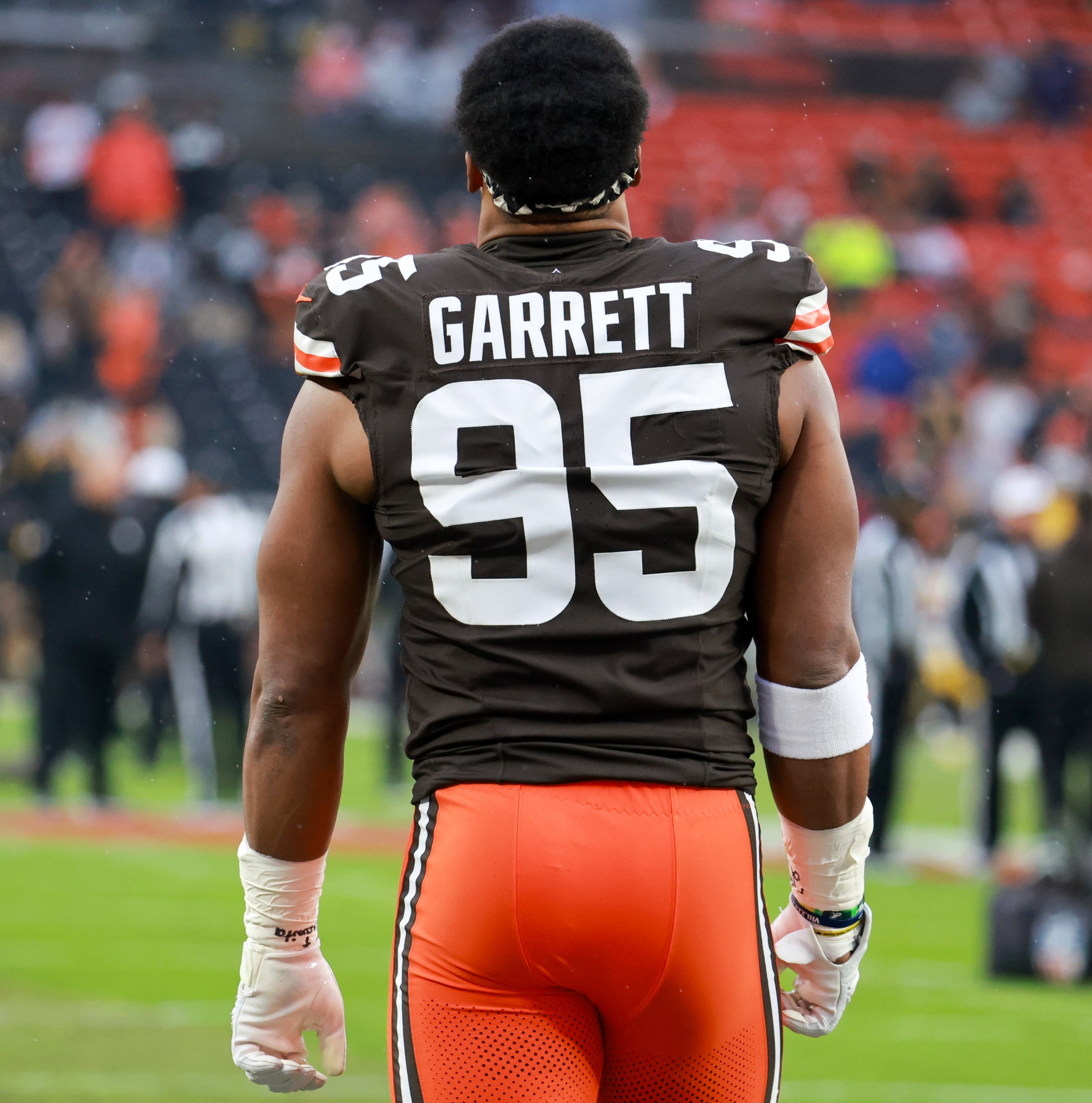 Do-or-die: Will Myles Garrett break the sack record? Browns Reacts Survey Week 18