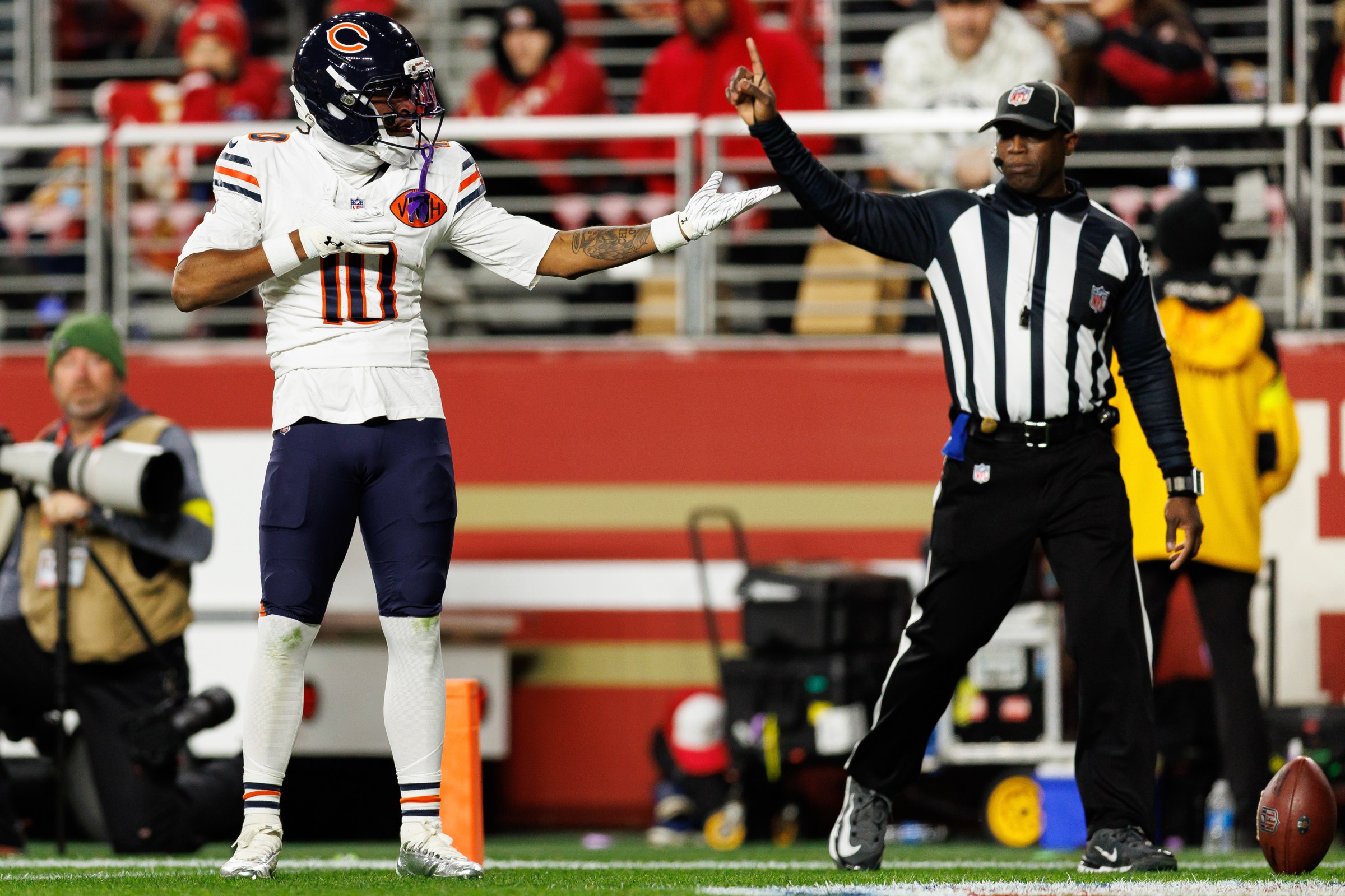 SANTA CLARA, CALIFORNIA - DECEMBER 28: Luther Burden III #10 of the Chicago Bears celebrates after completing a catch for a first down during the third quarter of an NFL football game against the San Francisco 49ers at Levi’s Stadium on December 28, 2025 in Santa Clara, California. (Photo by Brooke Sutton/Getty Images)