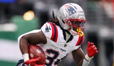 Patriots open 53-man roster spot by waiving veteran running back
