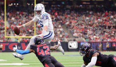 Despite heroics from Leonard and Pierce, Colts lose 5th straight to Houston in finale