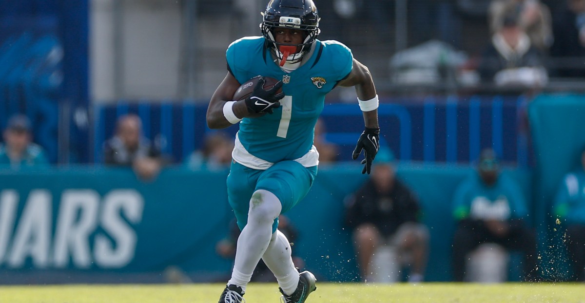 Dallas Cowboys labeled as a “top fit” for free agent RB Travis Etienne