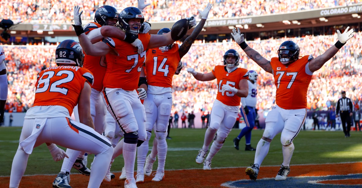 Football: Chuck Klosterman’s new book on what the sport means to America.