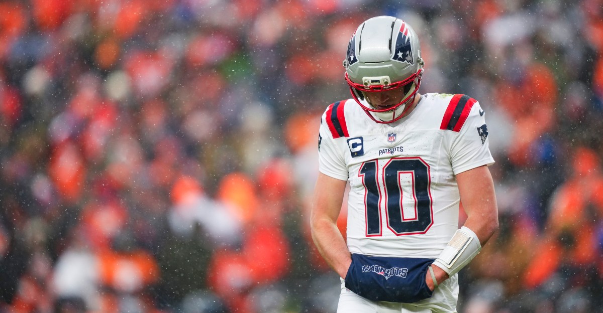 Patriots Mailbag: What’s been wrong with the playoff offense?