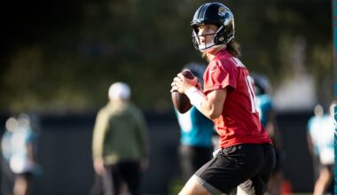 RB Bhayshul Tuten Practices Full Wednesday Before Week 18 vs. Titans