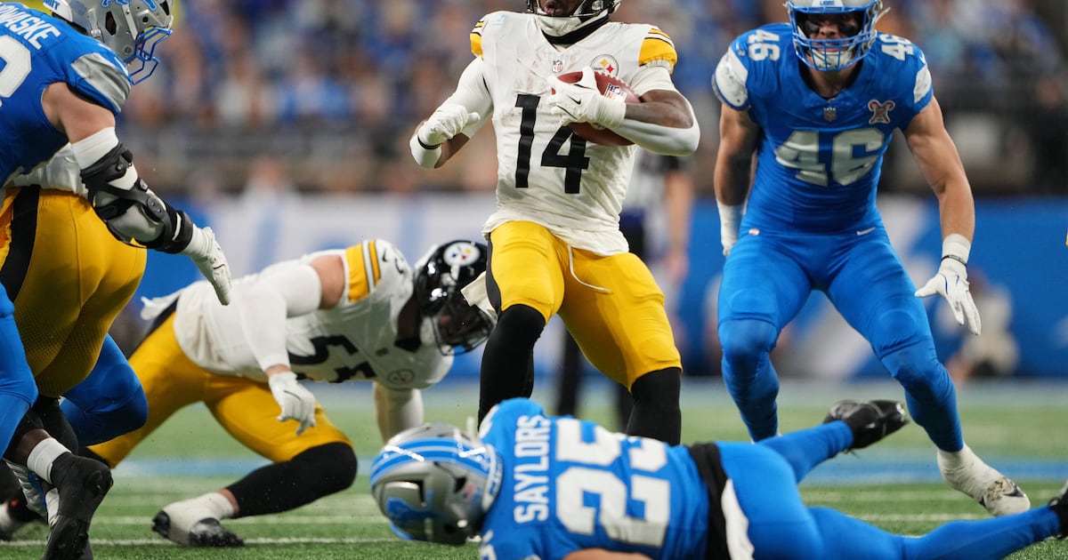 Steelers name Kenneth Gainwell team MVP