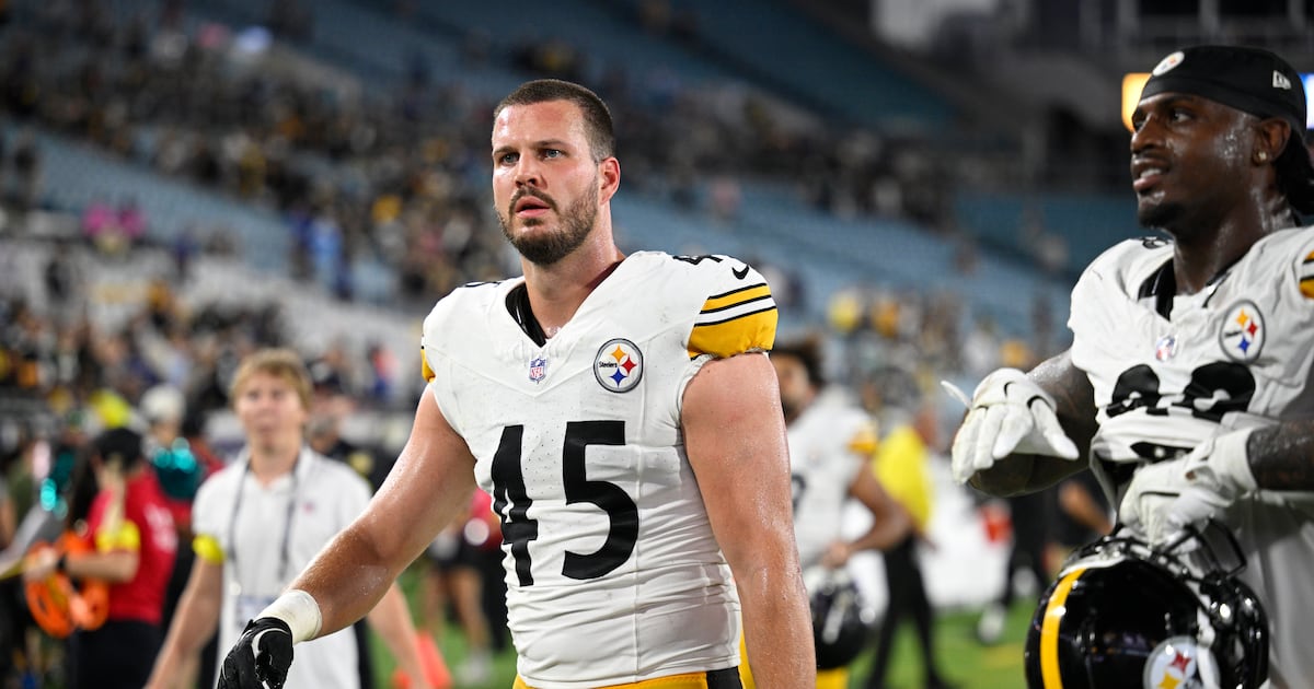 Steelers bring back German edge rusher