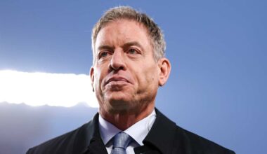 Troy Aikman consulting on Dolphins' general manager search