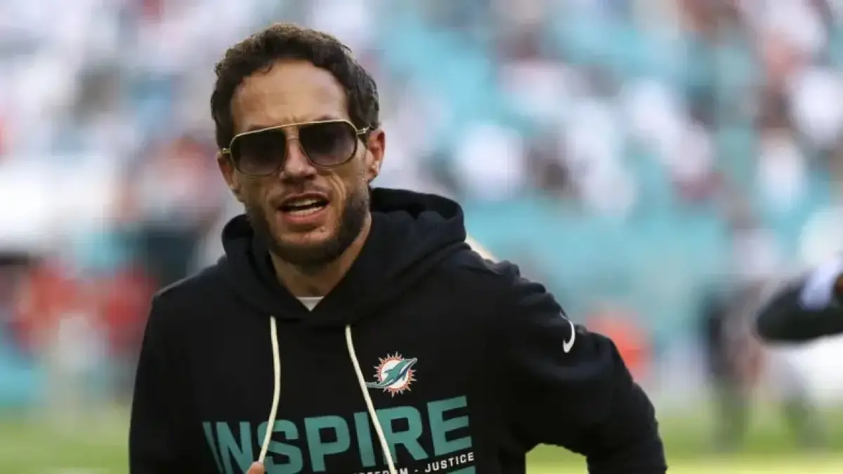 Chargers to Appoint Mike McDaniel as New Offensive Coordinator