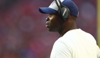 Panthers Ejiro Evero to return as defensive coordinator