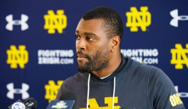 Ravens to hire Notre Dame DBs coach Mike Mickens