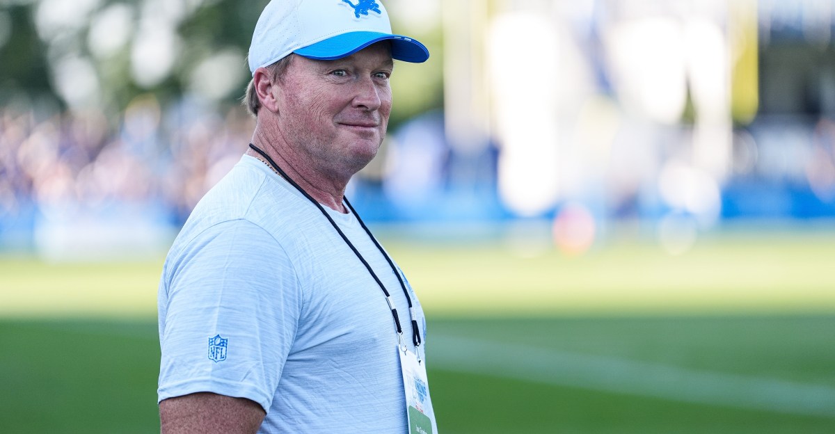 Jon Gruden refutes rumor he was offered a job by the Jets