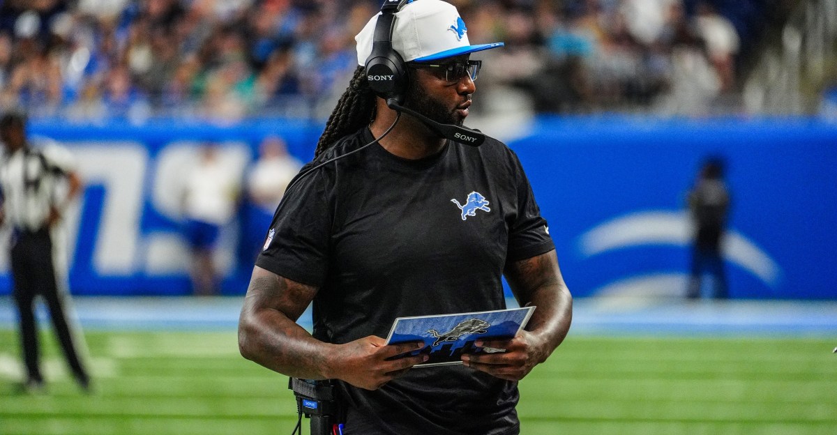 Lions DC Kelvin Sheppard to interview for Dolphins head coach job
