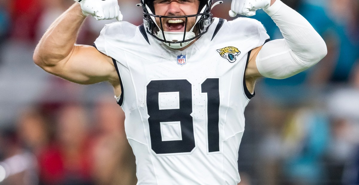 Jacksonville Jaguars sign 15 players to reserve/future contracts