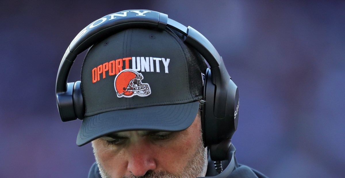 Browns Kevin Stefanski rumors swirl, trade still possible; Giants fit